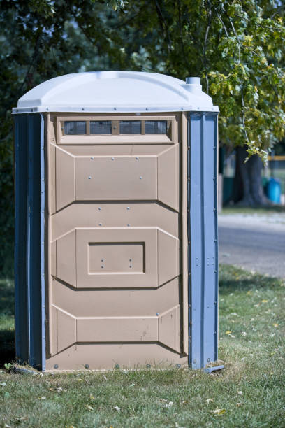 Best Portable restroom trailer rental  in Burt, MI